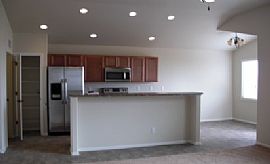 Wonderful 4beds 3baths with 2 Garage in a Quiet Area in Colorado Springs, CO (Photo 2 of 9)