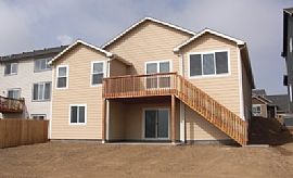 Wonderful 4beds 3baths with 2 Garage in a Quiet Area in Colorado Springs, CO (Photo 8 of 9)