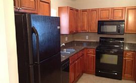 Awesome 3br, 2baths For Rent Living in The Convenience Nieghbou in Tampa, FL (Photo 2 of 8)