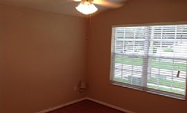 Awesome 3br, 2baths For Rent Living in The Convenience Nieghbou in Tampa, FL (Photo 5 of 8)