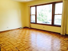 Beautiful Home in Chicago, IL (Photo 3 of 5)