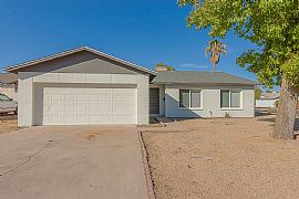 Spacious Home For Rent  in Phoenix, AZ