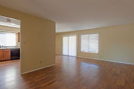 Spacious Home For Rent  in Phoenix, AZ (Photo 2 of 10)