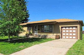 Great Home, 3 Bedrooms Up with Master Bathroom in Cheyenne, WY
