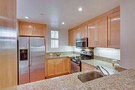 2 Beds 2 Baths 1,073 Sqft in San Francisco, CA (Photo 5 of 6)