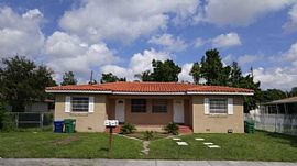 Nice 2/1 For Rent. Property Is a Duplex in Miami, FL