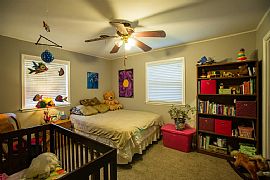 Great Location. Walk to Bentonville Square, Walmart Home Office in Bentonville, AR (Photo 5 of 6)