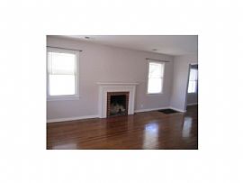 5247mupdated 2bd/1ba Single Story M-Streets Home in Dallas, TX (Photo 8 of 9)