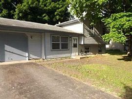 Split Level Single Family Home In. in Saint Peter, MN