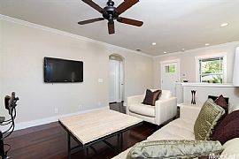Fully Remodeled Bungalow with 3 Bedrooms, 3 Baths  in Sacramento, CA (Photo 3 of 6)