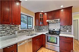 4 Bedroom, 2 Bathroom Home Has Been Tastefully Remodeled in Seattle, WA (Photo 5 of 6)