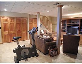 Meticulously Maintained and Updated 4 Bedroom in Boston, MA (Photo 6 of 6)