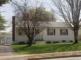 Remodeled 3 Bedroom Ranch in Hartford, CT