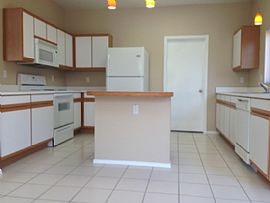 Awesome House with a Great Room Floor Plan and Great Location  in Mesa, AZ (Photo 4 of 4)