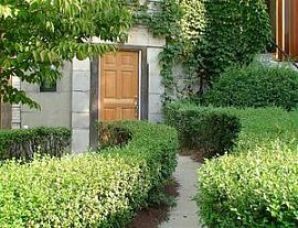 Fabulous 4 Bed/2 Bath on Comm Ave, Brighton in Brighton, MA (Photo 2 of 7)