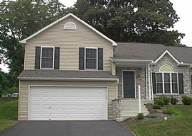 Move in Ready!! in Lititz, PA