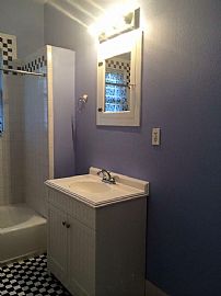 2bedrms 1bat Craftsman Style Home in Alta Vista. Hardwood Floor in San Antonio, TX (Photo 6 of 8)