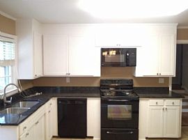 Beautiful 4bd-2ba Home with 2000 Heated Sqft.2 Car Garage in Columbia, SC (Photo 2 of 6)