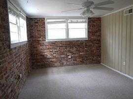 Beautiful 4bd-2ba Home with 2000 Heated Sqft.2 Car Garage in Columbia, SC (Photo 5 of 6)