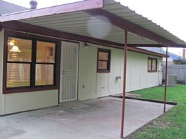 Outstanding 4 Bedrooms and 3.0 Bathrooms in Carolyn Park and Sl in Slidell, LA (Photo 8 of 8)