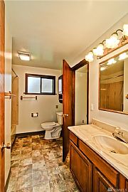 Updated Traditional Home Is Located on a Quiet Street in Seattle, WA (Photo 4 of 7)