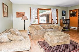 Bright and Airy 3 Bedroom 2 Full Bath Spacious Ranch in Blairstown, NJ (Photo 4 of 8)