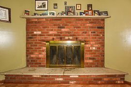 Bright and Airy 3 Bedroom 2 Full Bath Spacious Ranch in Blairstown, NJ (Photo 5 of 8)