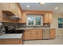 Sherwood Forest Brick Ranch on a Wonderful Lot.  in Charlotte, NC (Photo 3 of 7)