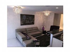 House in Prime Location in Miami, FL