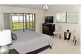 Beachfront - Sunsets, Spectacular Gulf Views, Peaceful, Spaciou in Fort Myers, FL (Photo 6 of 11)