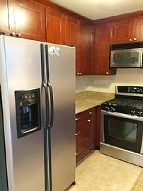 Cozy Rambler Style Home  in Seattle, WA (Photo 4 of 12)