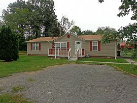 9354 Pembroke Oak Grove Road in Oak Grove, KY