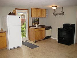 Annual Rental 2 Bedroom Ranch in a Great Location in Brewster, MA (Photo 6 of 6)