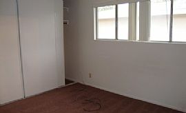 3 Bedroom Home with An Enclosed Sun Porch in Las Vegas, NV
