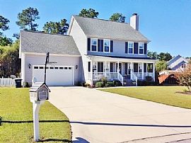 Great Location! Super Close to Base, Pet Frien. in Jacksonville, NC