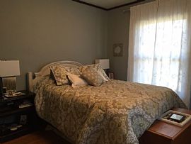 2 Bedroom 1 Bathroom House on a Quiet Dead-End Street in South  in Saint Louis, MO (Photo 6 of 6)