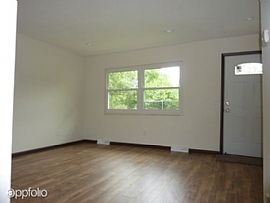 4 Bedrooms, 1 Bath, Attached One Car Garage in Sheffield Lake, OH (Photo 3 of 4)