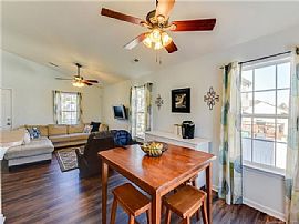 Great 3br 2ba Ranch with 2 Car Garage! in Charlotte, NC (Photo 3 of 6)