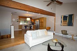 This Contemporary 3bed 3bath Ranch  in Albany, NY (Photo 3 of 6)