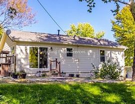  3 Bdrm Blue Springs Manor South Raised Ranch in Blue Springs, MO (Photo 4 of 8)