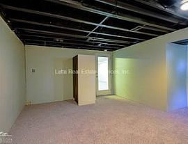  3 Bdrm Blue Springs Manor South Raised Ranch in Blue Springs, MO (Photo 6 of 8)