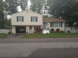 Great North End Single Family in Manchester, NH