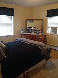 Great North End Single Family in Manchester, NH (Photo 7 of 8)