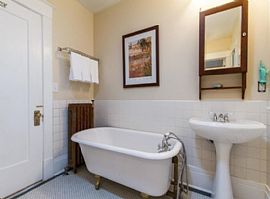 Gorgeous Home Located in The Heart of Salt Lake'S 4 Bed/2.5bat  in Salt Lake City, UT (Photo 3 of 6)