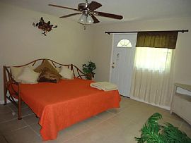 16117 Monica Dr Super Cute Little Starter Home For a New Family in Prairieville, LA (Photo 4 of 7)