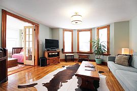 Charming Furnished 2br/1ba Middletown Cottage  in Middletown, RI (Photo 4 of 9)