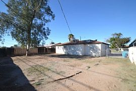 This Cozy 3 Bedroom, 1.75 Bath Home Is Ready to Become Yours in Phoenix, AZ (Photo 12 of 12)