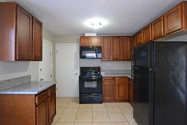 This Cozy 3 Bedroom, 1.75 Bath Home Is Ready to Become Yours in Phoenix, AZ (Photo 5 of 12)