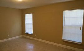 Beautful Family Home, 3 Bedroom, 2 Bath in Tampa, FL (Photo 6 of 6)