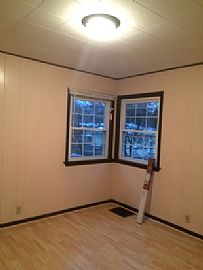 Nice 4 Bedroom House, 1 Bath in Joliet, IL (Photo 3 of 4)